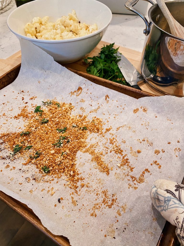 cheesy cauliflower bites crunchy panko breadcrumb topping