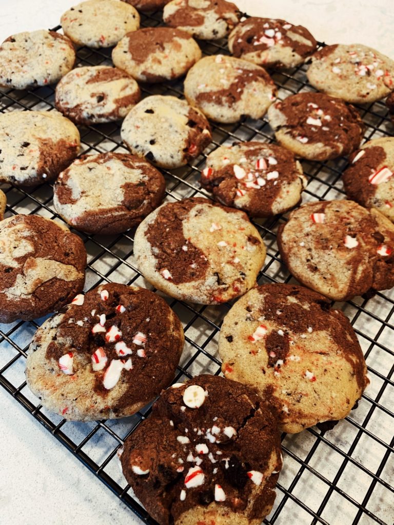 finished peppermint oreo swirl cookies